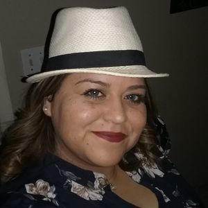 Meet your Posher, Carolina